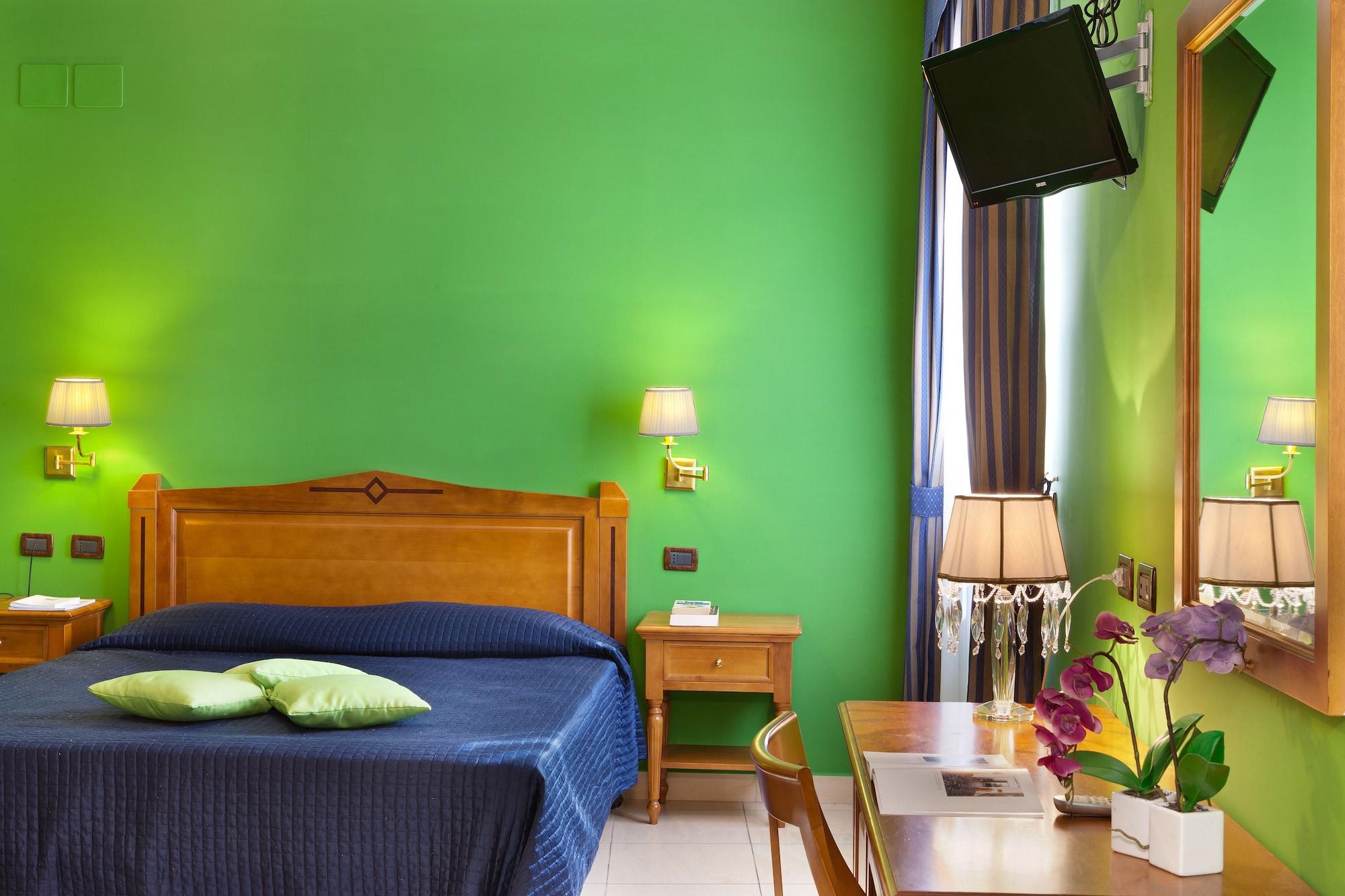 Ulisse Deluxe Hostel Sorrento Esterno foto