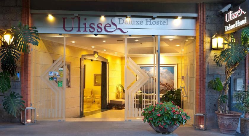 Ulisse Deluxe Hostel Sorrento Esterno foto